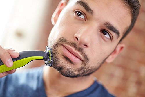 Philips QP2520/30 OneBlade avec lame de rechange + 3 sabots barbe