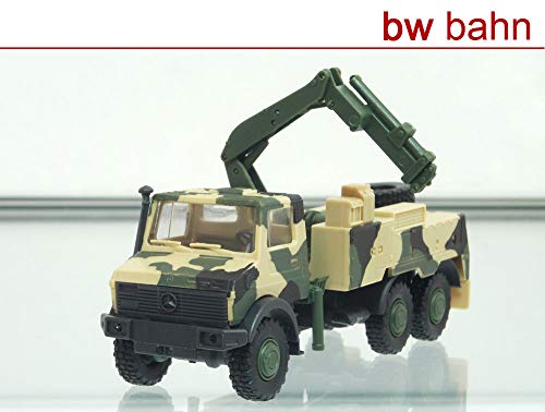 Preisvergleich Produktbild Unimog U 2450L 6x6 Berge- und Abschleppfahrzeug - Bundeswehr [Spielzeug]