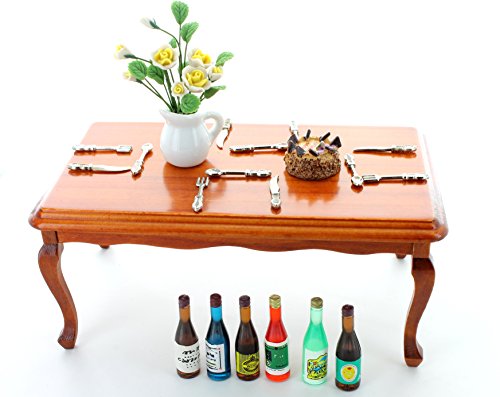 Preisvergleich Produktbild Esstisch, Flaschen, Kuchen, Besteck und Pflanze