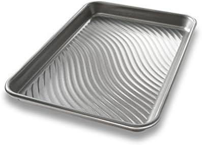 USA Pan Patriot Pan Bakeware Aluminized Steel Quarter Sheet Pan by USA Pans