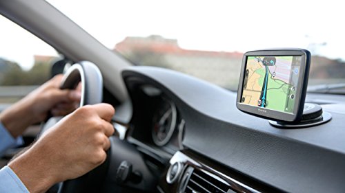 TomTom Via 52 Europe Traffic NavigationsgerÃ¤t (13 cm (5 Zoll), Sprachsteuerung, Bluetooth Freisprechen, Fahrspurassistent, 3 Monate Radarkameras (auf Wunsch), Karten von 48 LÃ¤ndern Europas) schwarz