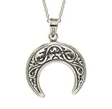 Collar con forma de media luna invertida o cuerno de 18mm de diametro.Incluye cadena de plata de 45cm y estuche para regalo Fabricado en Plata de ley 925. Hecho en España