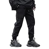 🏆Die Herren Slim Fit Freizeitjacke passt sich ihrem Körper durch einen taillierten Schnitt optimal an. Das zeitlose Design der Übergangsjacke sieht extrem modern und stylisch zugleich aus. Eine coole, moderne und lässige Herren Sweatjacke für Herbst, Frühling, Winter sowie für kalte Sommer-Tage.