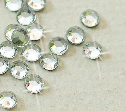 comprare on line STRASS Termoadesivi hotfix HOT FIX 1000pz SS16 4mm CRISTALLO trasparente crystal prezzo