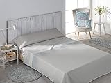 Juego de 3 piezas; combina 2 colores entre sábana bajera y la encimera y la funda de almohada, además incluye una elegante cenefa a contra color; tejido 50% algodón 50% poliéster; diseño elegante con unos mándalas muy sutiles estampados