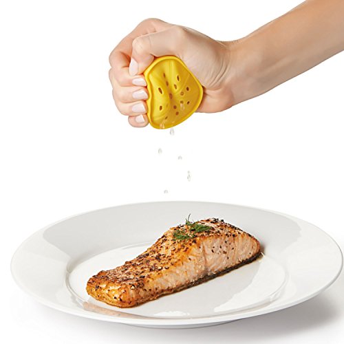 OXO Good Grips 11155900 Zitruspresse mit Aufbewahrungsoption, Silikon, gelb, 6,35 x 6,35 x 5,08 cm - 4