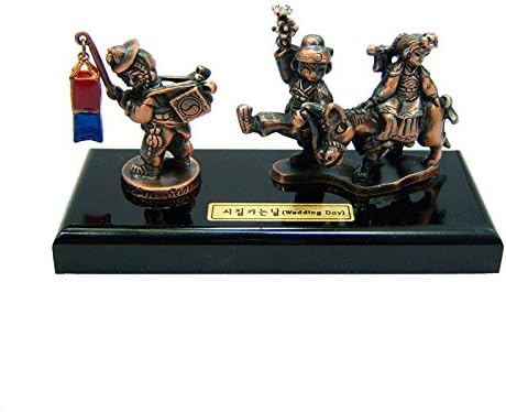 KS Craft Korean Traditional Wedding Day Folk Pewter Statue Brown