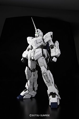 Bandai Hobby PG RX-0 Unicorn Gundam Model Kit (1/60 Scale)