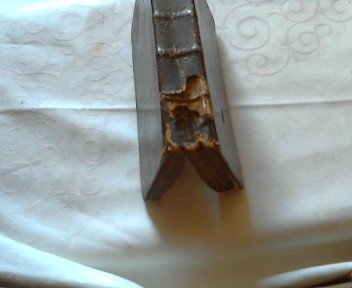 Des gottseligen Thomas von Kemp (ten) Vier geistreiche Bücher von der Nachfolge Christi , wie man alle Eitelkeit dieser Welt verschmähen und Christo Jesu folgen soll . In DEUTSCHER Sprache, auf Verlangen mit grober Schrift neu abgedruckt und mit sauberen Kupfern geziert. Nebst des seel. Autors kurzgefaßtem Lebenslauf ; Altona und Flensburg , Im Verlage der Gebrüder Korte , 1753