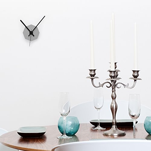 Wandkings Wanduhr SOLO CLOCK „Achteck“ mit Uhrwerk & Uhrzeigern – in 13 Farben erhältlich (Farbe: Uhr=Grau glänzend, Zeiger=Schwarz) - 4