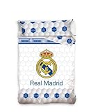 Funda nórdica REAL MADRID con estampado frontal y reverso estampado con pequeños escudos del equipo. Contiene funda nórdica y funda de almohada. Reversible y lavable.