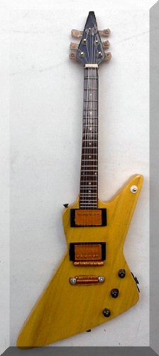 JAMES HETFIELD Miniatur Gitarre Metallica Gibson Explorer 1984 Vneck - 2