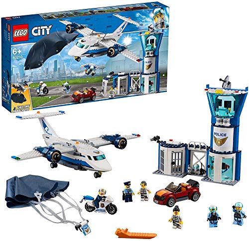 LEGO City Police Base della Polizia Aerea con 6 Minifigures, Una Torre di Controllo a 3 Livelli con Magazzino per Jetpack, Aereo e Paracadute, Set di Costruzioni per Bambini dai 6 Anni in Su, 60210