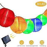 Flexibel dank Akku und Solarzelle: Sie benötigen weder Batterien noch Steckdosen. Tagsüber lädt sich der austauschbare Akku auf. Bei Dunkelheit schaltet sich die Lichterkette automatisch ein und sorgt stundenlang für ein gemütliches Licht.