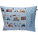 TryPinky&reg; Kissenbezug 30 X 40 cm "Autos auf Hellblau " mit Name Namensstick Kinderkissen Namenskissen Jungen Auto Bagger Flugzeug Polizei Feuerwehr Autos Babykissen Taufe Kissenhülle 100 % Baumwolle BW