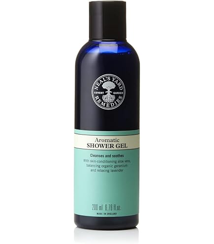 New Liz Earle Cleanse And Polish 200ml Cardamom & Chamomile With Cloth - View #4