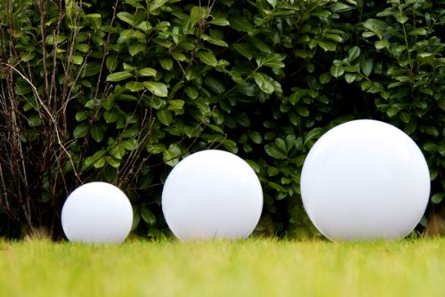 Kugelleuchten Set: 20 cm, 30 cm, 40 cm, Durchmesser jeweils mit Erdspiess und je 5 Metern Zuleitung im Lieferumfang - 5