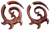 Se venden por pares. Falso dilatador de oreja de madera, diseño en espiral étnico, un par, color marrón