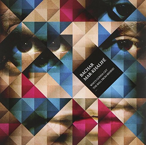 couverture de : Who's gonna get the ball from behind the wall of the gard...