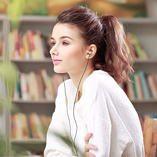 GGMM Nightingale Auricolare In-Ear Stereo con Filo, Premium In-Ear Earphone Stereo Bass Headset Metallico , Cuffia isolamento acustico con Micro e Multifunzione Pulsante, 3.5mm Universale e il cavo 1 2 m per iPhone, Smartphone Android e Lettore MP3