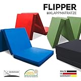 Matratze / Klappmatratze hat zusammengeklappt eine Größe von (B/H/T) 80x30x65cm