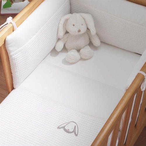 Izziwotnot White Gift Crib Set