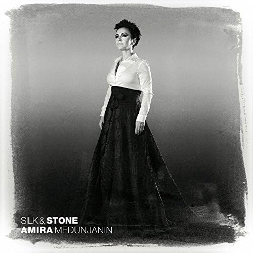Silk & Stone - Amira