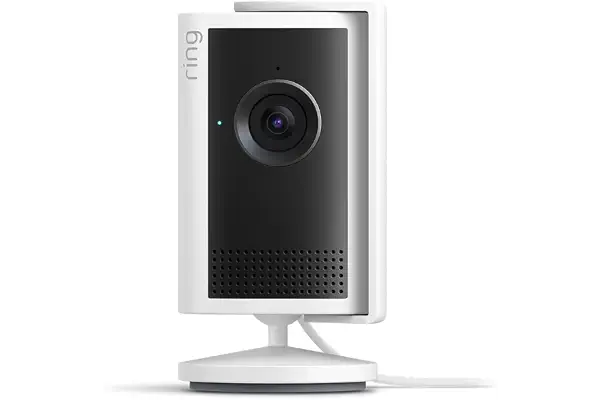 Ring Cámara interior Plus (Indoor Camera Plus, última generación), Cámara de seguridad, enchufe, Retinal 2K, cubierta manual del objetivo, Prueba gratuita de 30 días del plan de suscripción Ring