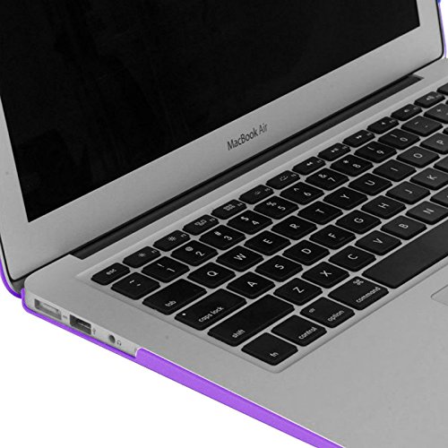 i-Buy Matte Gummierte Harte Schutzhülle Hülle für Apple Macbook Air 13.3 Zoll + Schutzfolie + Silikon Tastaturschutz + Anti-Staub-Stecker – Lila - 5