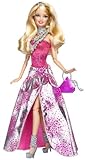 Doll tiene una personalidad distinta se refleja en su ropa y accesorios