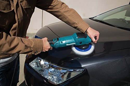 Makita-PO5000C-polieren Makita PO5000C beim polieren