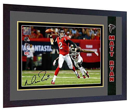 Preisvergleich Produktbild Matt Ryan Atlanta Falcons NFL SIGNED Autograph American Football gerahmt