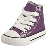 Diese Mädchen Hi Top Trainer bietet eine gedruckte Konservierung All Star-Logo auf der Seite der Schuhe und ein All Star Logo auf der Rückseite der Ferse