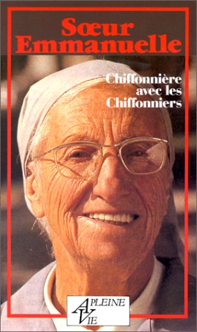 Chiffonnière avec les chiffonniers