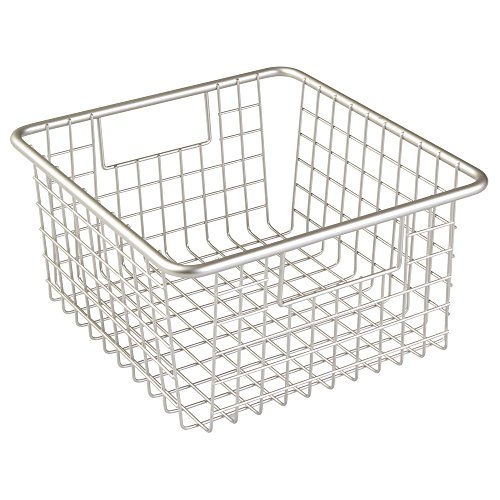 InterDesign 69555EU Forma Aufbewahrungskorb für Speisekammer, Küchenschrank - Quadratisch, Metall 23,50 x 26,04 x 13,34 cm, Satin