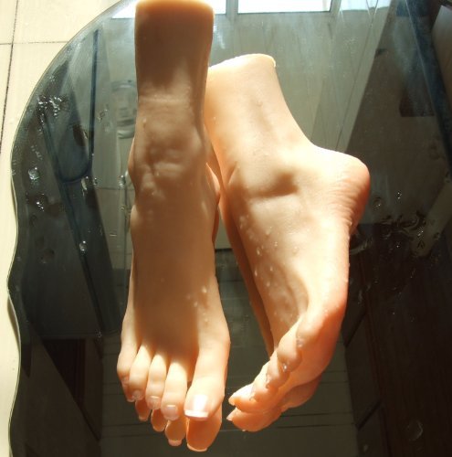 bayee 1 Paar Silikon In Lebensgröße Mädchen Mannequin Fuß Display Kristallhalskette Strasssteinherzen Sandale Schuh Socke Display Art Sketch EU36 - 3