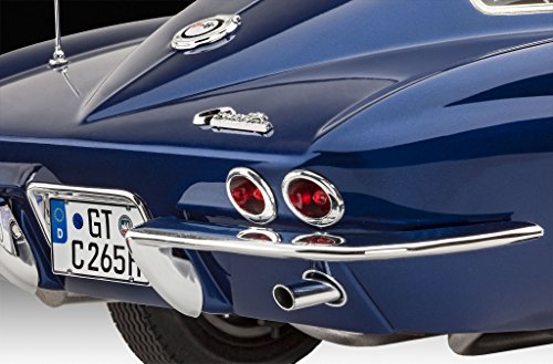 Revell GmbH 07434 1965 1:8 Scale Corvette Sting Ray Model Set