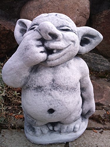 Lustiger XXL Riesen Troll mit Finger in Nase aus Steinguss, frostfest