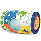 Regt das Kind zum Krabbeln und einfachen Turnen über die Rolle an