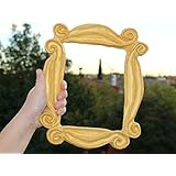 Cadre FRIENDS: ♥♥♥ F.R.I.E.N.D.S Série: ♥♥♥ cadre du judas dans la série Friends. Le cadre qui se trouvait dans le judas de la porte Monica en F.R.I.E.N.D.S.