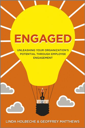 Engaged: Unleashing Your Organization's Potential Through Employee Engagement (English Edition) livre