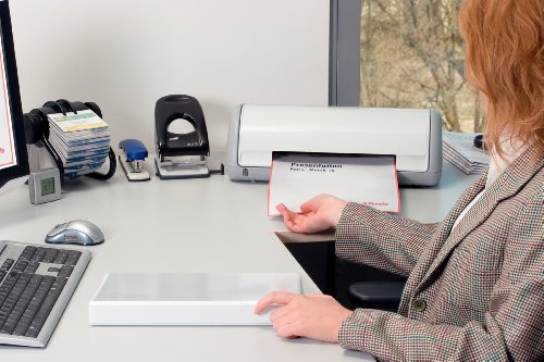 Esselte Group 49700 Essentials - Archivador para presentaci  n  con anillas personalizable  A4  capacidad para 140 hojas  cart  n recubierto de polipropileno  anillas 25 mm   color blanco