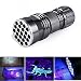 Produktbild BESTSUN 21 LED UV Ultra Violet Blacklight Pocket Taschenlampe für Spotting Scorpions und Bettwanzen Hund Katze Urin und Flecken, A/C auslaufen, PET Flecken, erkennen fluoreszierende Substanz 3 AAA Akku