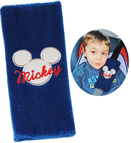 2 tlg. Set _ Nackenkissen / Nackenrolle & Gurtpolster __ “ Disney Mickey Mouse “ – Kissen für Auto / Gurtschoner – Kindersitz – Reisekissen / Reisehörnchen – z.B. Flugzeug / Auto – Zugfahrt – Nacken – Nackenhörnchen / Jungen Mädchen – Maus Mäuse / Playhouse Plüschkissen – für Kinder & Erwachsene – Jugendliche – Nackenstützkissen Nackenstütze / Babyschale – Nackenpolster – Autoset - 5