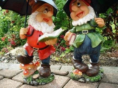 2 Stück grosser Gartenzwerg mit Schirm Zwerge 38cm