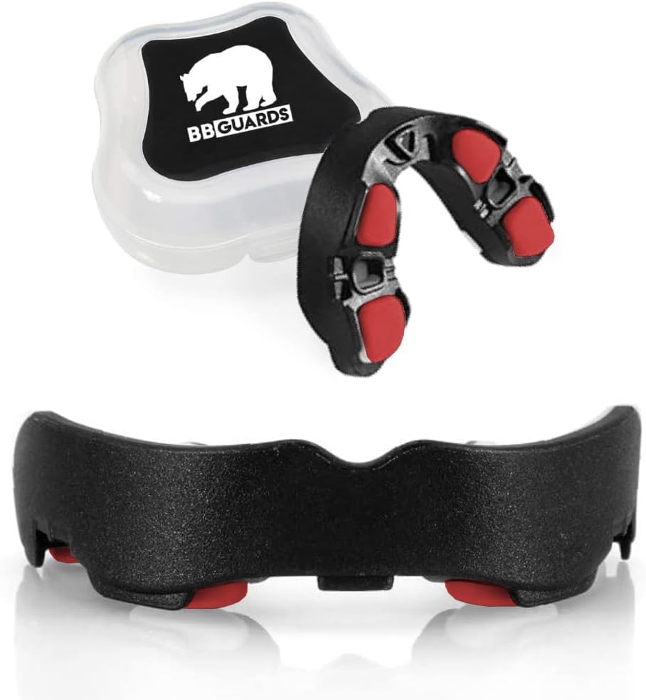 BBGuards Protector Bucal Boxeo, Rugby, Hockey, Kick Boxing. Protección Dental Adultos para Hombre y Mujer. Protecciones Bocales para Dientes Muay Thai, Futbol, Karate, Taekwondo, MMA (Rojo-Blanco)