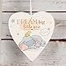Produktbild Disney „Dream Big“ Dumbo-Herz-Plakette, Magical Beginnings Baby-, Kinderzimmerausstattung DI399
