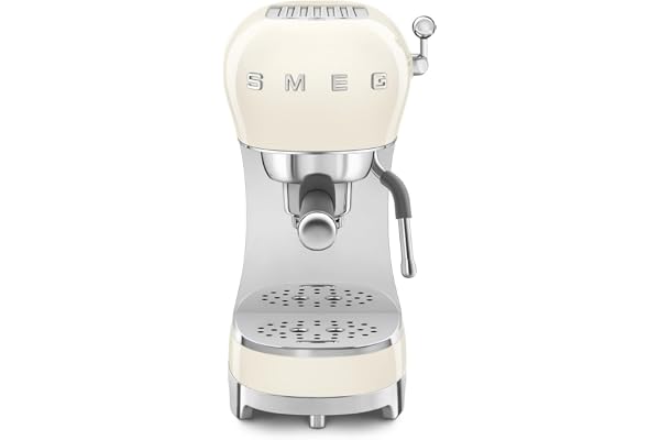 Smeg, Machine à Café Expresso Manuelle ECF02CREU, Système Thermoblock et Buse Vapeur, 4 Fonctions Expresso, Plateau Amovible, Porte Filtre, Réservoir d'Eau 1 L, Dimensions Compactes, 1350W, Crème