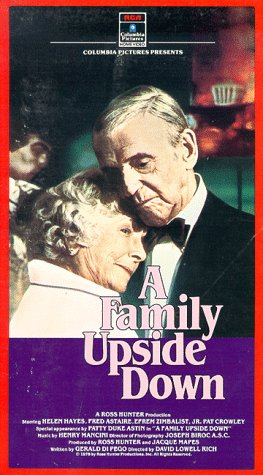 Preisvergleich Produktbild A Family Upside Down [VHS]