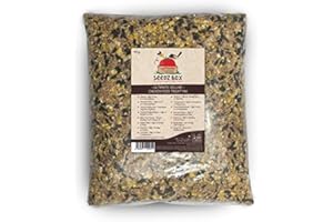 Chicken Food Treat Mix 4kg - SeedzBox Deluxe Poultry Chicken Feed - Natural Treats for Hens and Roosters - Poultry Grit Millet and Wheat - Encourages Ground Scratching - Backyard Chickens